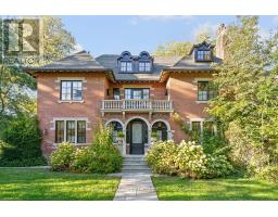62 MAPLE AVENUE, Toronto, Ontario