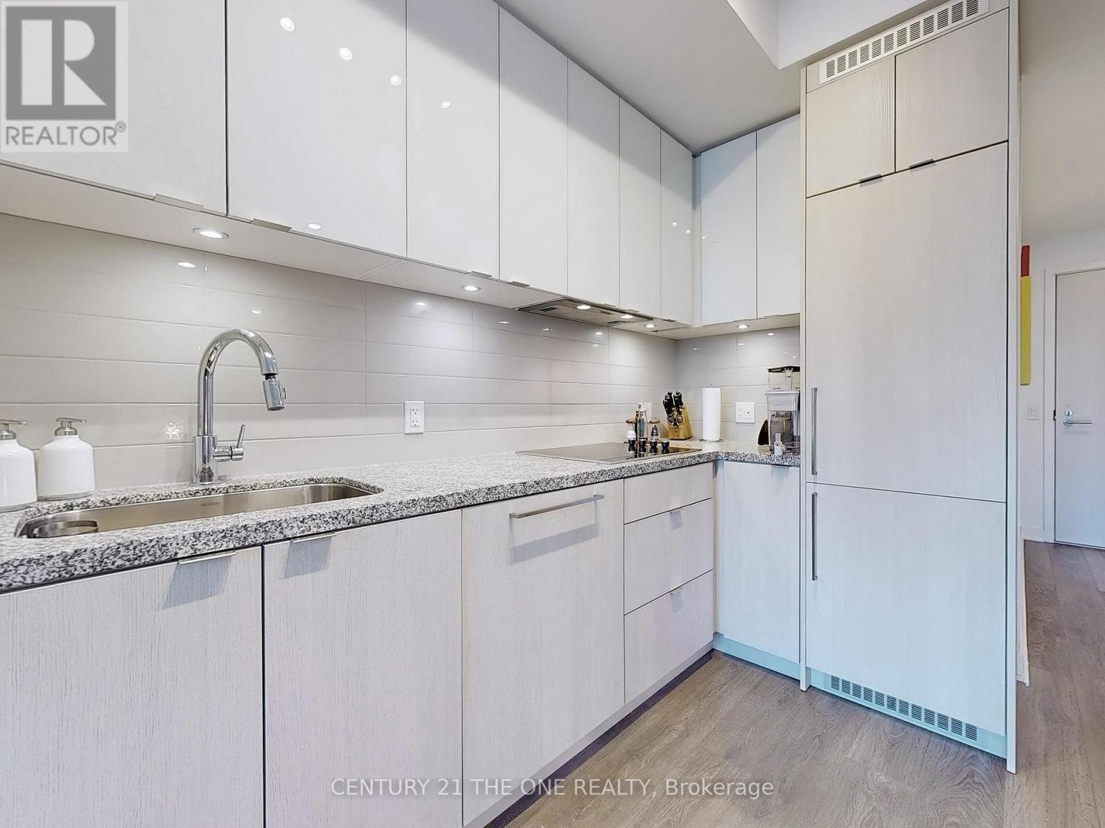 3301 - 115 Blue Jays Way, Toronto, Ontario  M5V 0N4 - Photo 17 - C12472896