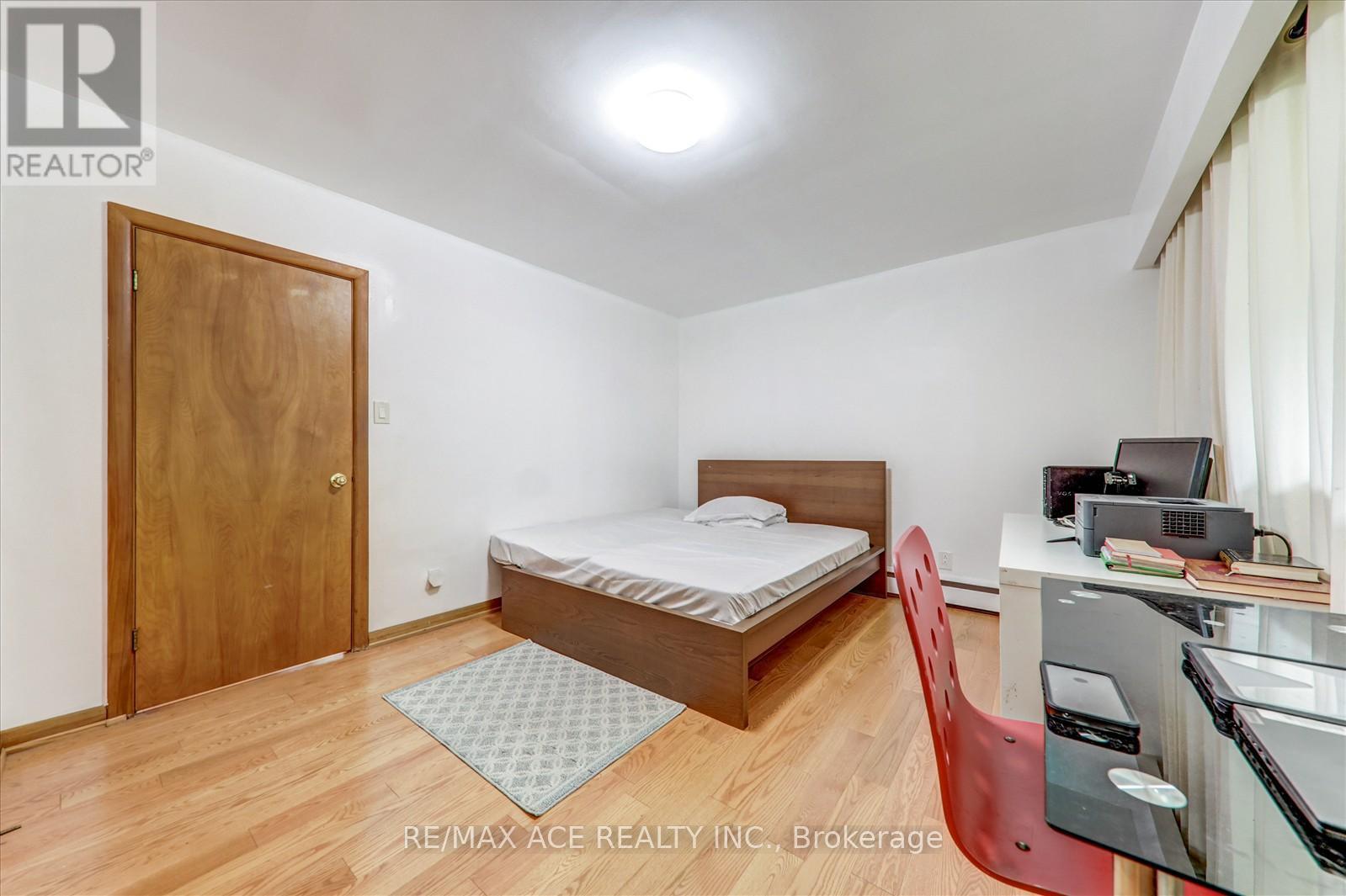 77 Perivale Crescent, Toronto (Bendale), Ontario  M1J 2C4 - Photo 15 - E12472875