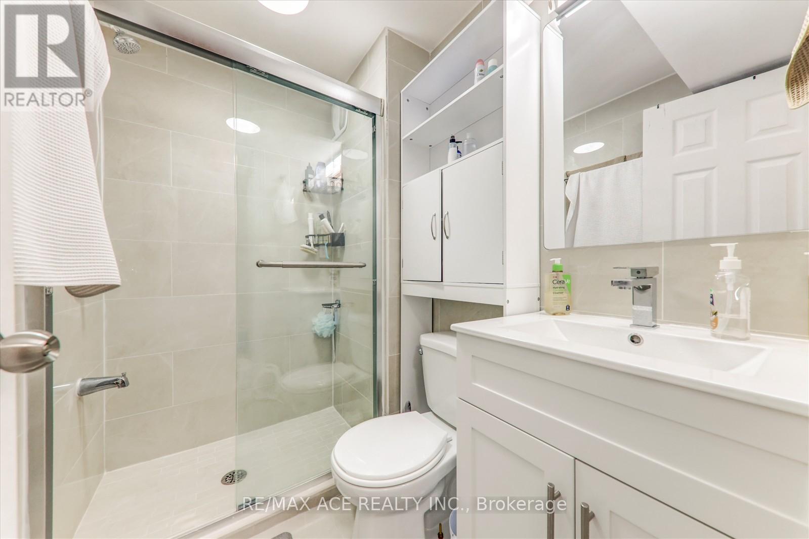 77 Perivale Crescent, Toronto (Bendale), Ontario  M1J 2C4 - Photo 27 - E12472875