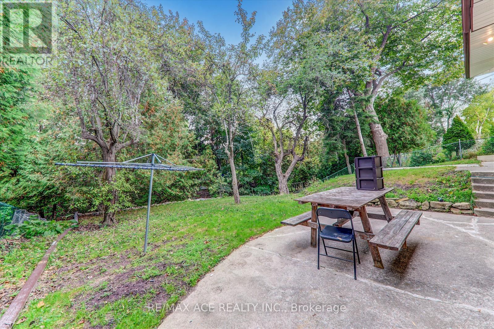 77 Perivale Crescent, Toronto (Bendale), Ontario  M1J 2C4 - Photo 35 - E12472875