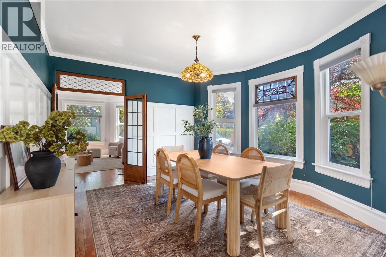 1726 Stanley Ave, Victoria, British Columbia  V8R 3W8 - Photo 11 - 1017940