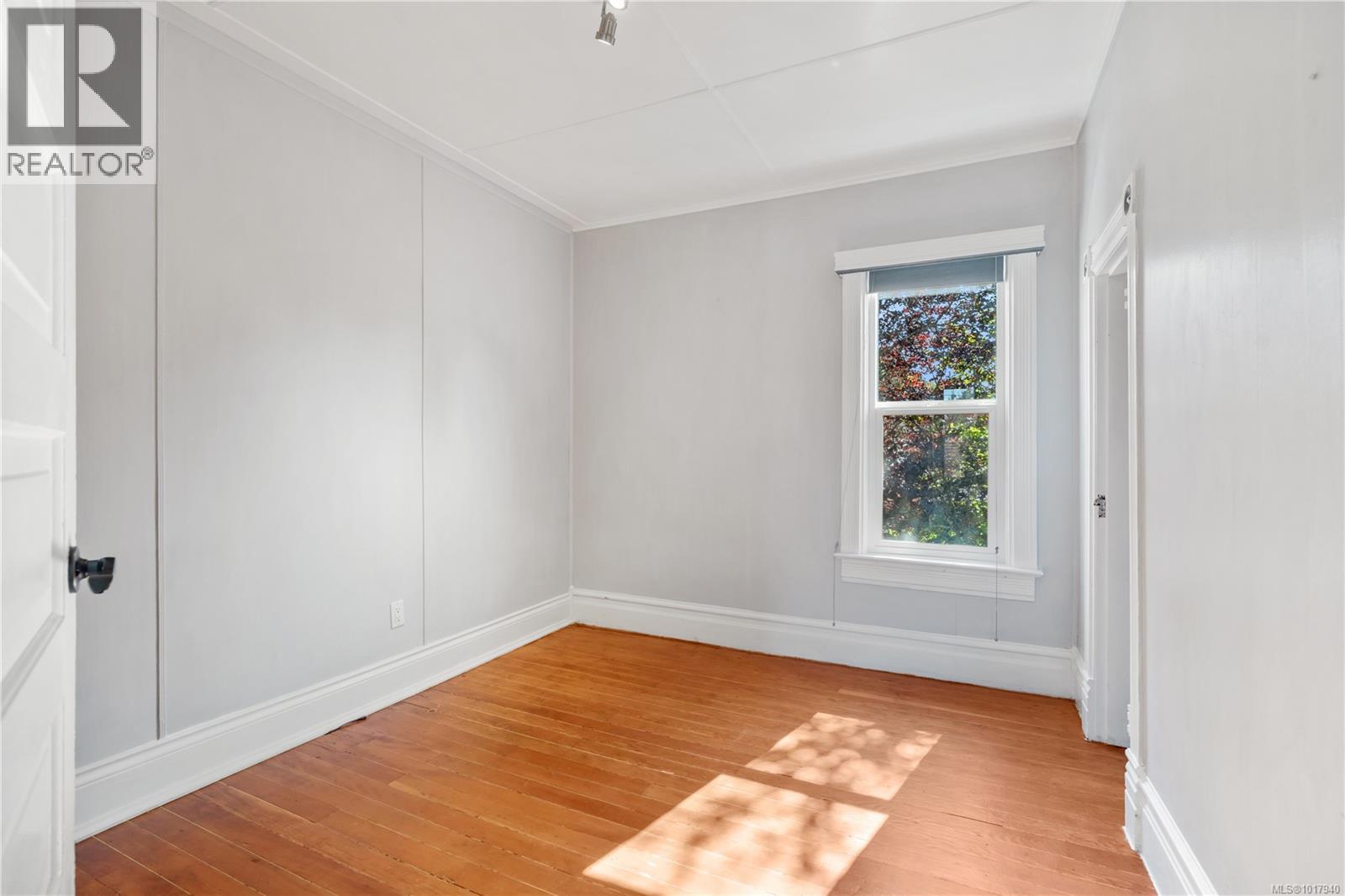 1726 Stanley Ave, Victoria, British Columbia  V8R 3W8 - Photo 21 - 1017940