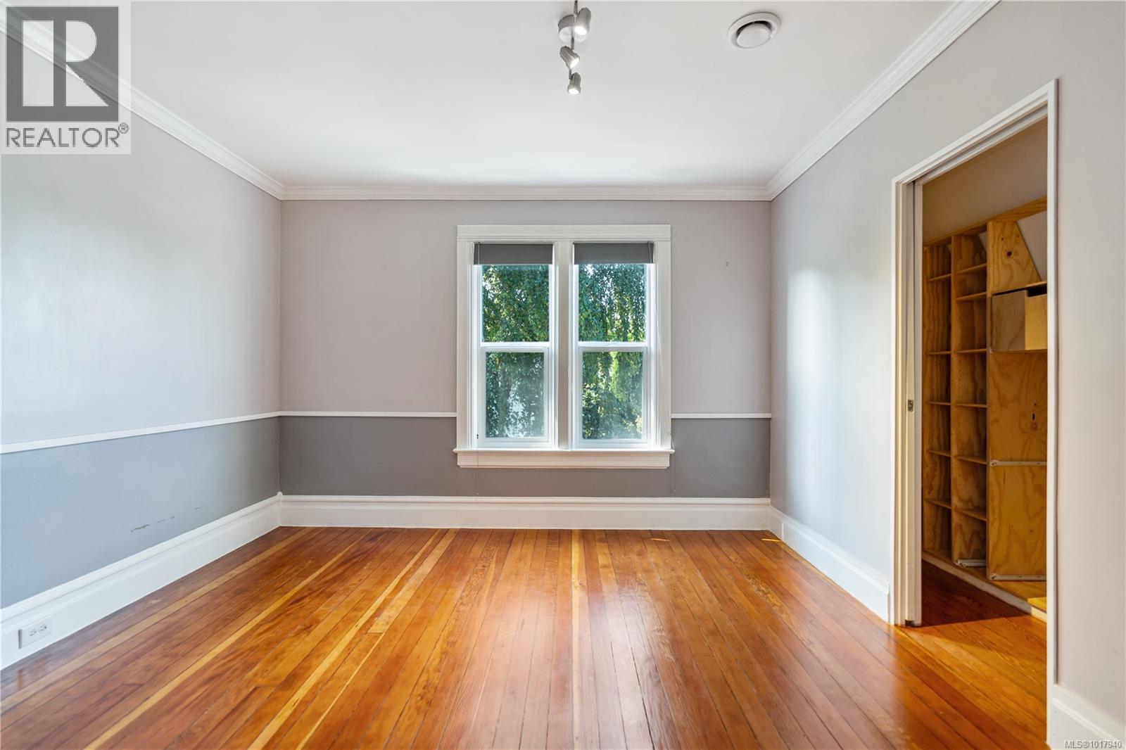 1726 Stanley Ave, Victoria, British Columbia  V8R 3W8 - Photo 28 - 1017940