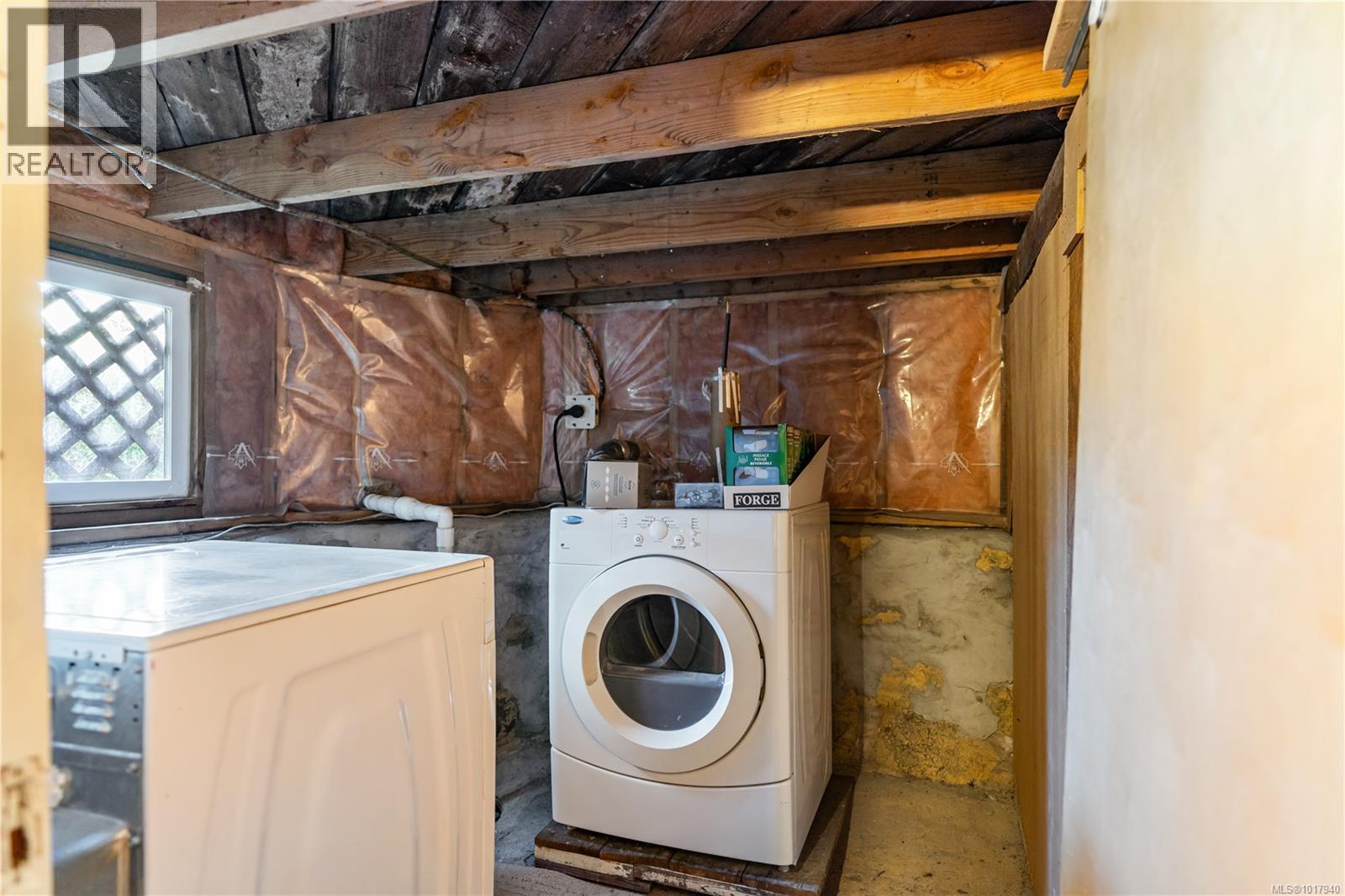 1726 Stanley Ave, Victoria, British Columbia  V8R 3W8 - Photo 30 - 1017940