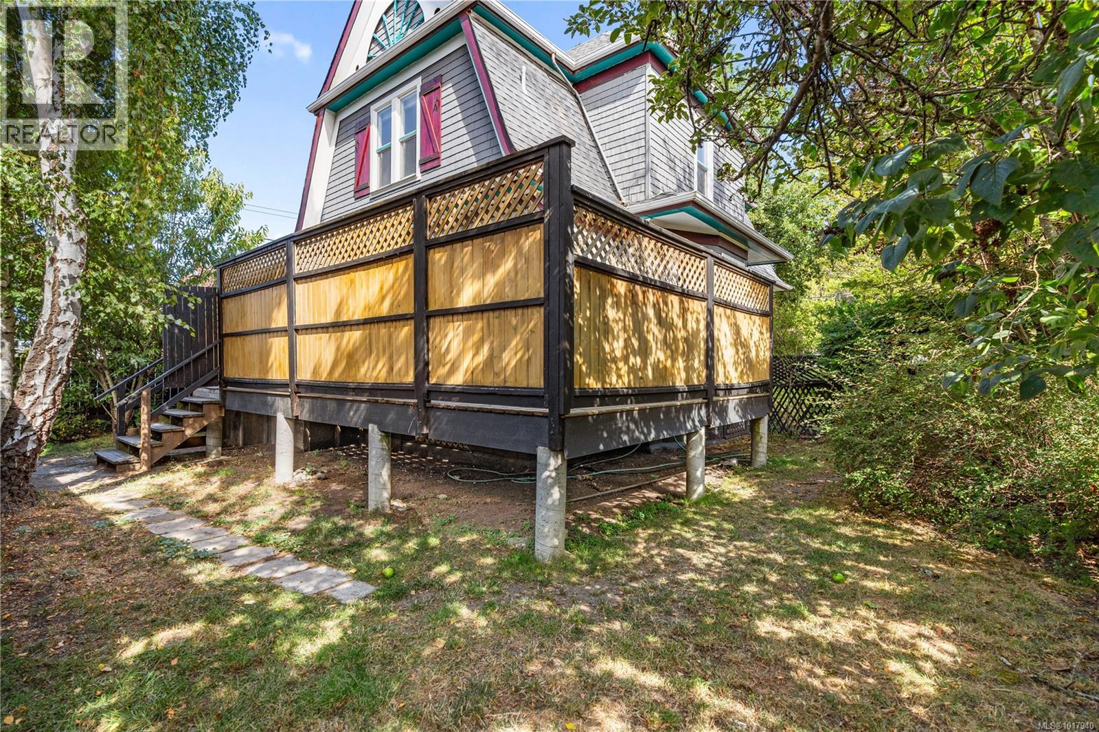 1726 Stanley Ave, Victoria, British Columbia  V8R 3W8 - Photo 35 - 1017940