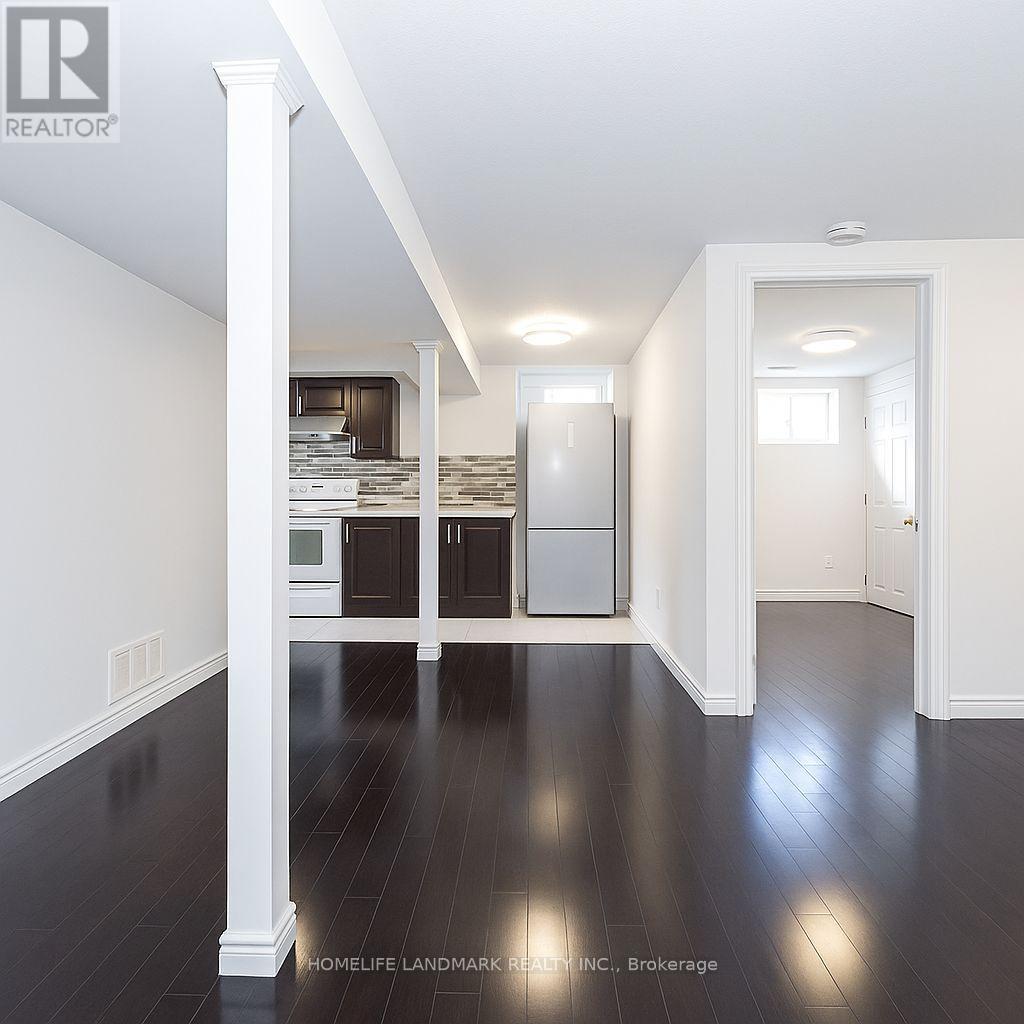 92 Lewis Drive, Newmarket, Ontario  L3Y 1R7 - Photo 15 - N12472867