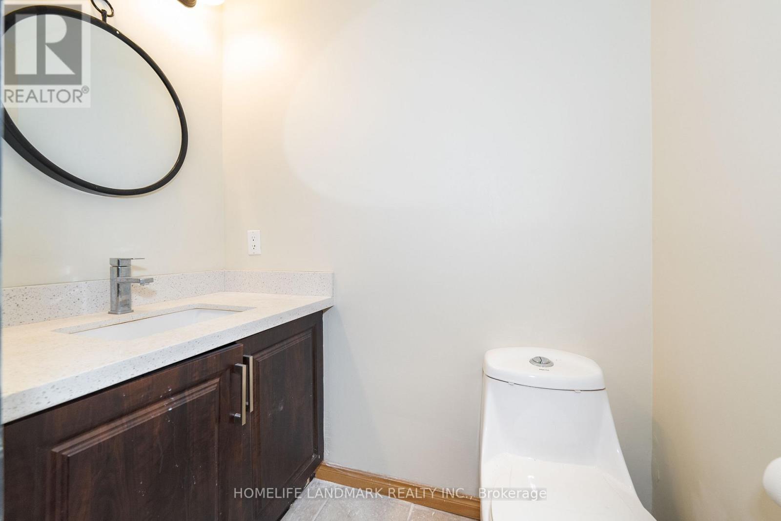 92 Lewis Drive, Newmarket, Ontario  L3Y 1R7 - Photo 18 - N12472867