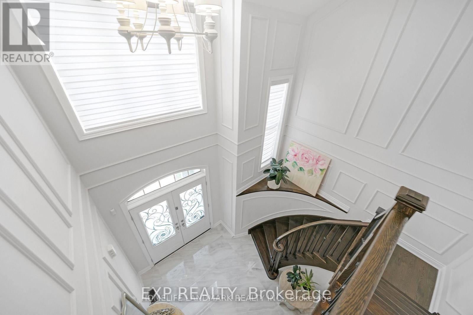 25 Ladder Crescent, East Gwillimbury (Sharon), Ontario  L9N 0N8 - Photo 22 - N12472885