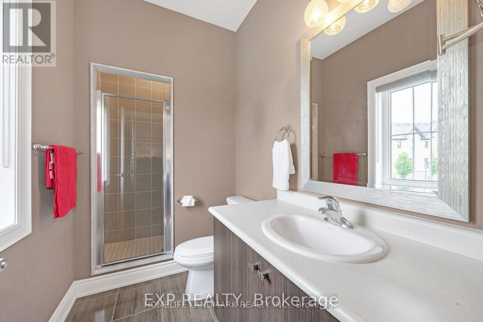 25 Ladder Crescent, East Gwillimbury (Sharon), Ontario  L9N 0N8 - Photo 33 - N12472885