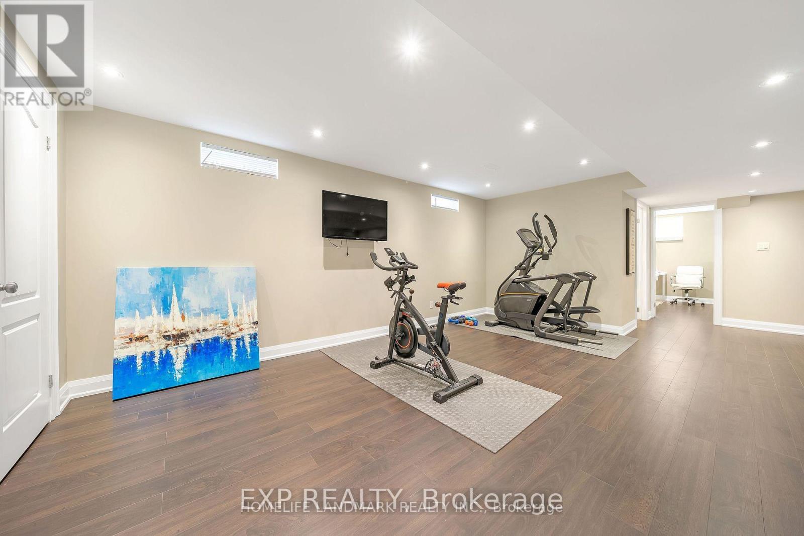 25 Ladder Crescent, East Gwillimbury (Sharon), Ontario  L9N 0N8 - Photo 35 - N12472885
