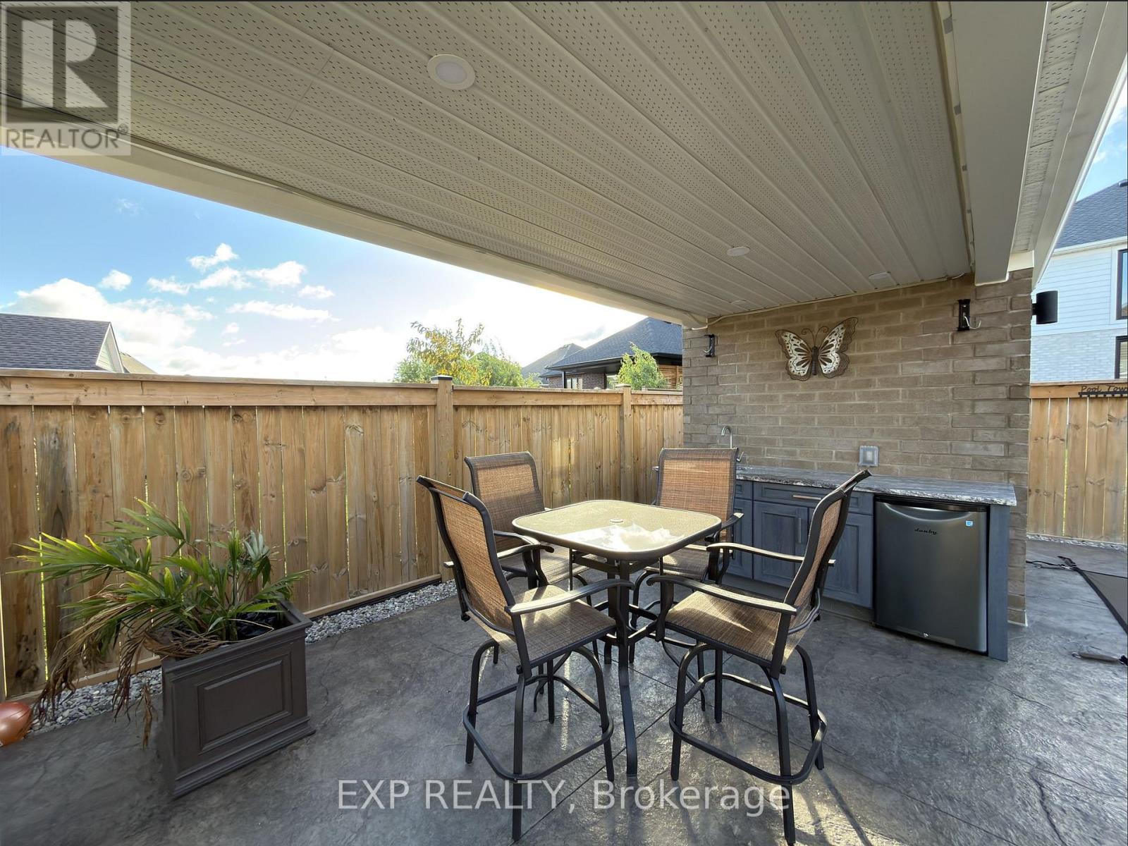 175 Boardwalk Way, Thames Centre, Ontario  N0L 1G2 - Photo 19 - X12472911