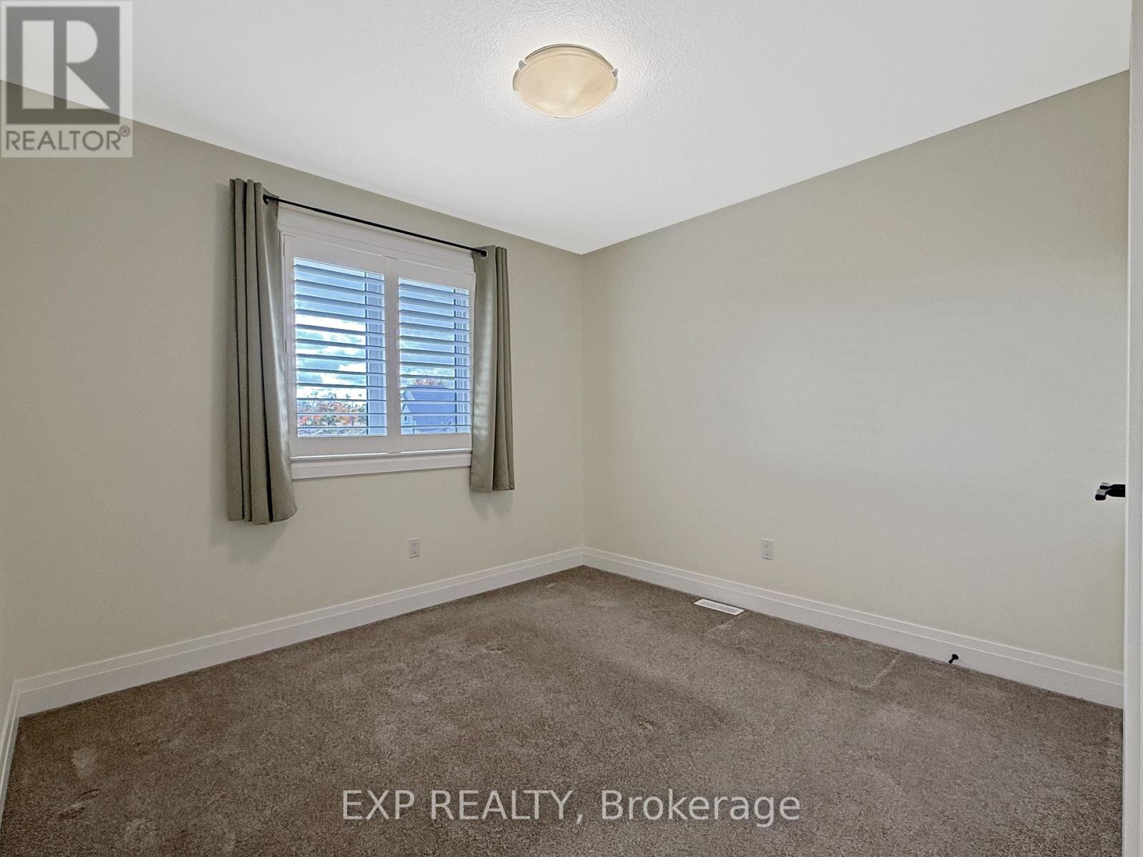 175 Boardwalk Way, Thames Centre, Ontario  N0L 1G2 - Photo 22 - X12472911