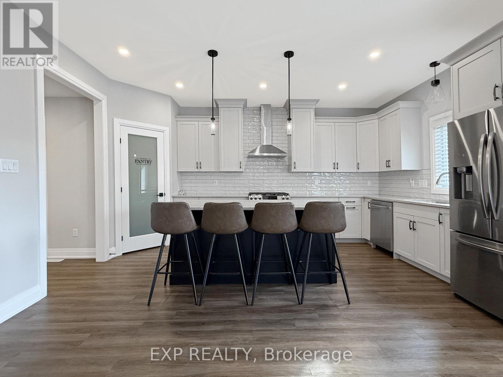 175 Boardwalk Way, Thames Centre, Ontario  N0L 1G2 - Photo 9 - X12472911