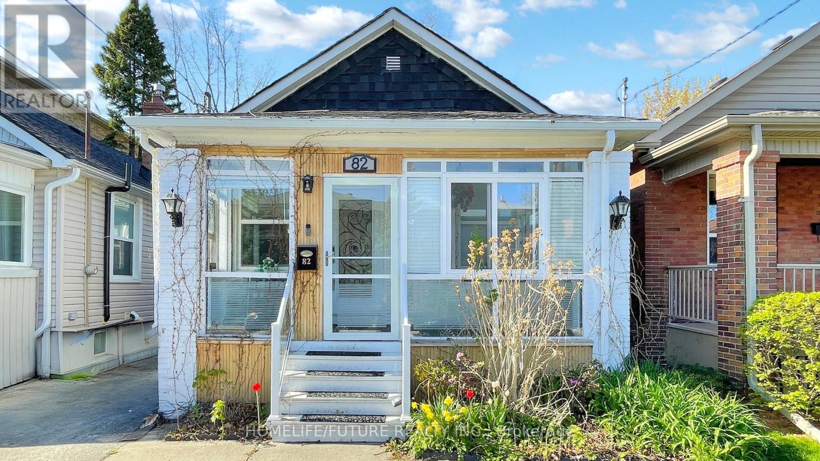 82 HEMAN STREET, Toronto, Ontario
