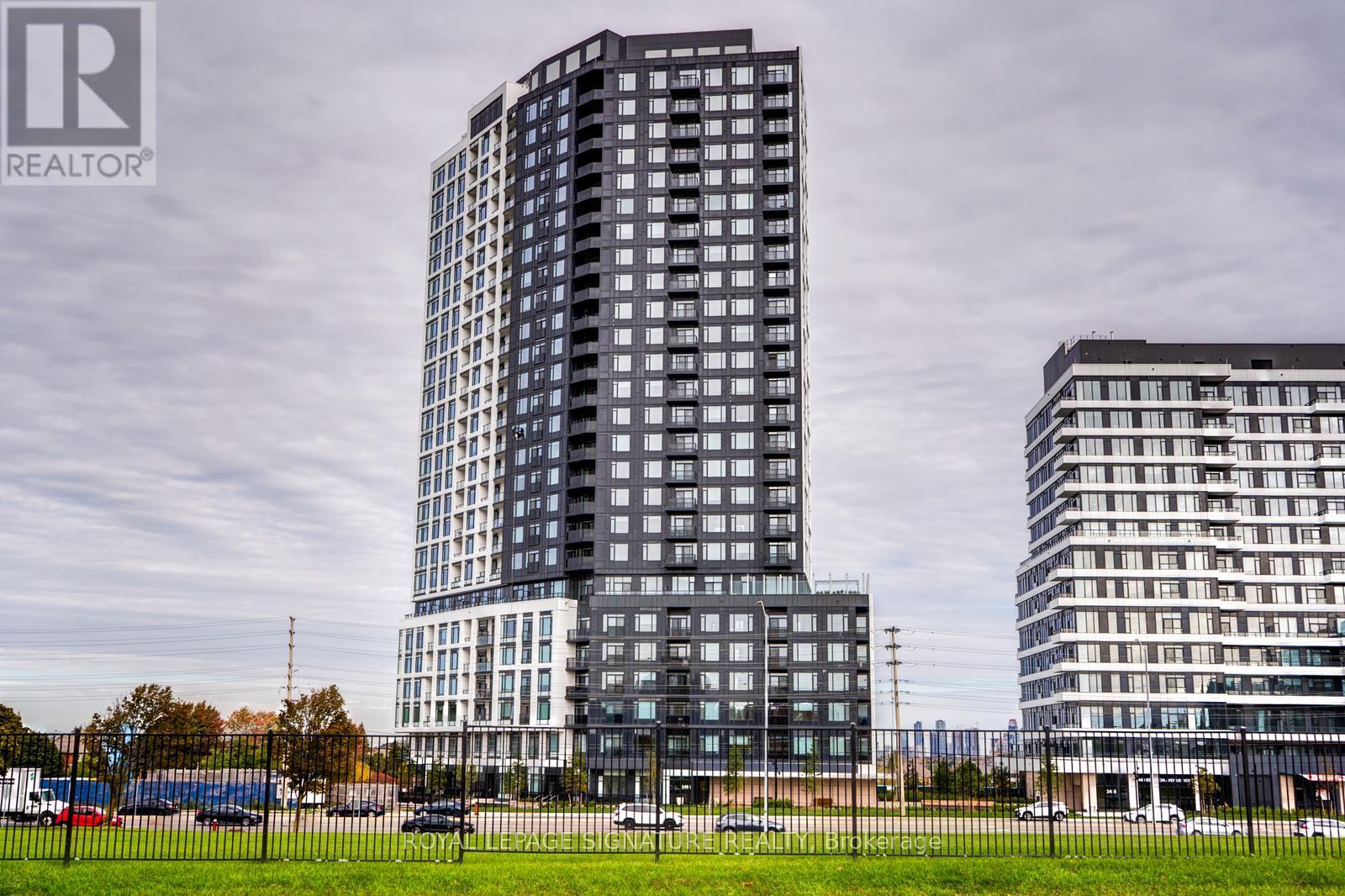 1001 - 2495 Eglinton Avenue, Mississauga, Ontario  L5M 2T2 - Photo 10 - W12472886