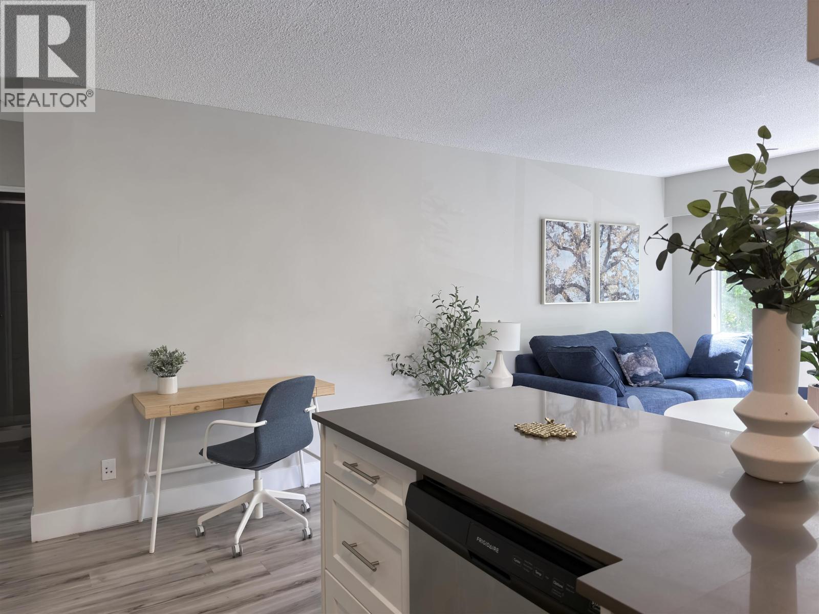 1923 Parker Street, Vancouver, British Columbia  V5L 2L2 - Photo 5 - R3060359