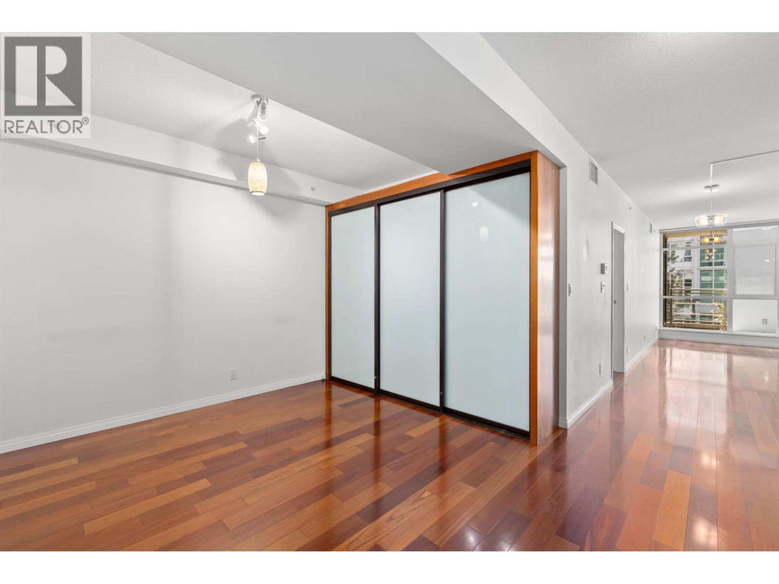 307 100 E Esplanade Avenue, North Vancouver, British Columbia  V7L 4V1 - Photo 27 - R3060351