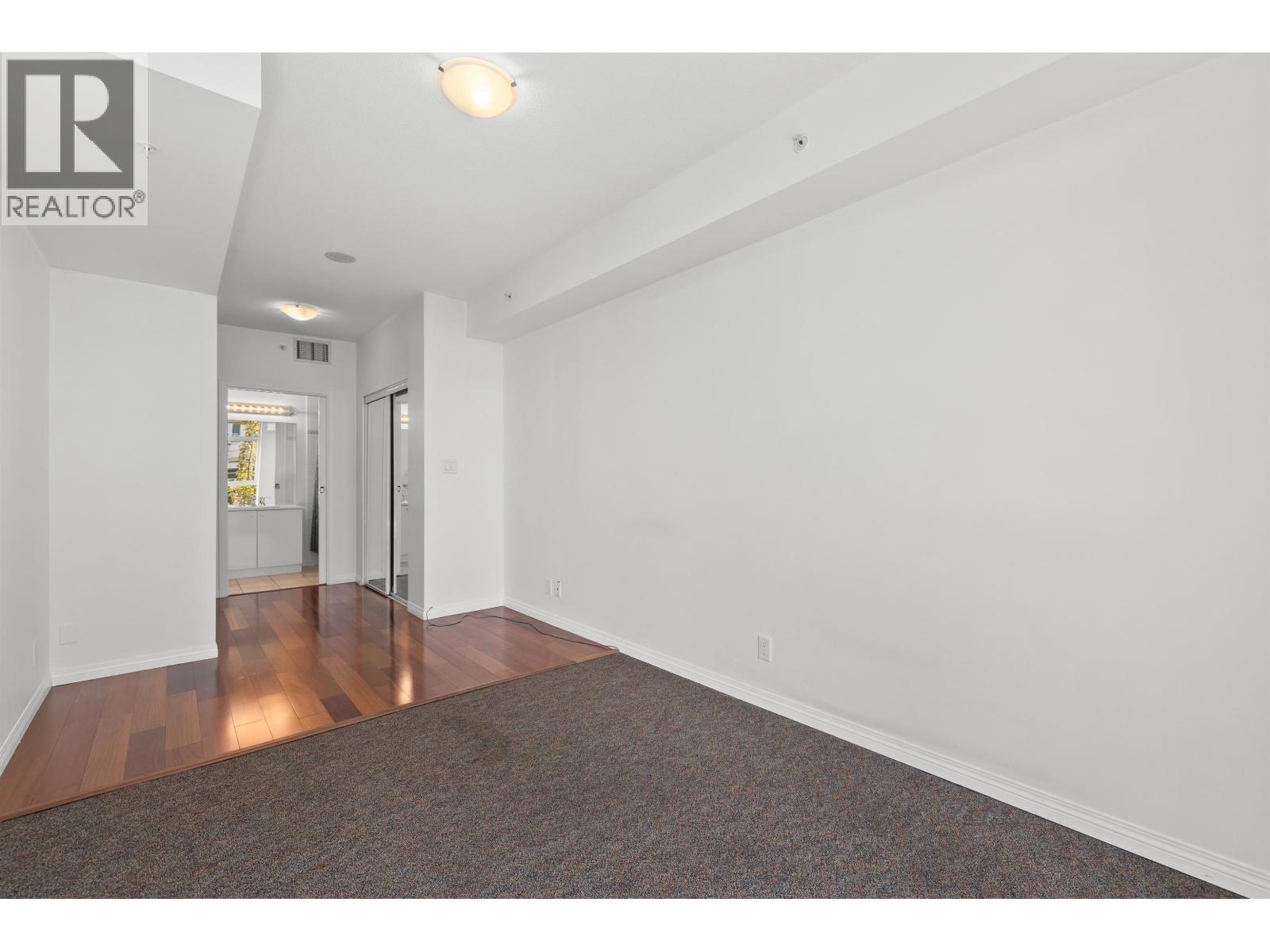 307 100 E Esplanade Avenue, North Vancouver, British Columbia  V7L 4V1 - Photo 9 - R3060351