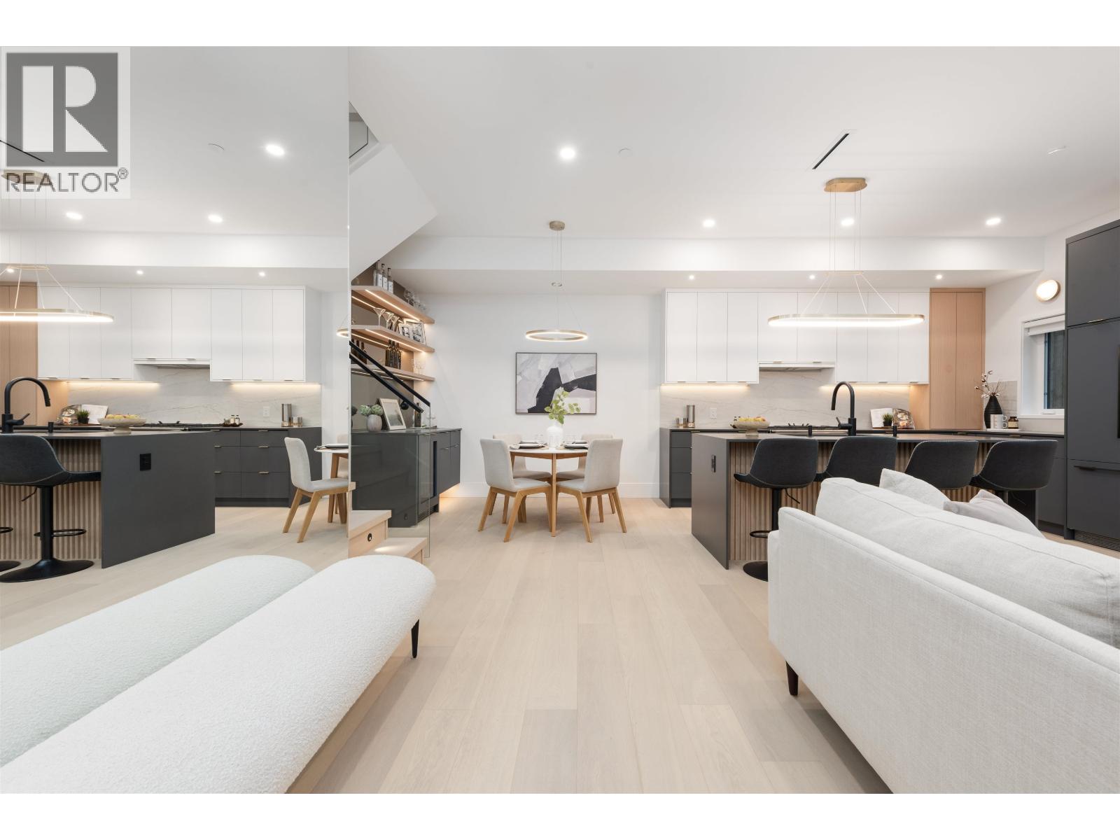 5 371 E 33rd Avenue, Vancouver, British Columbia  V5V 2Z8 - Photo 2 - R3060353