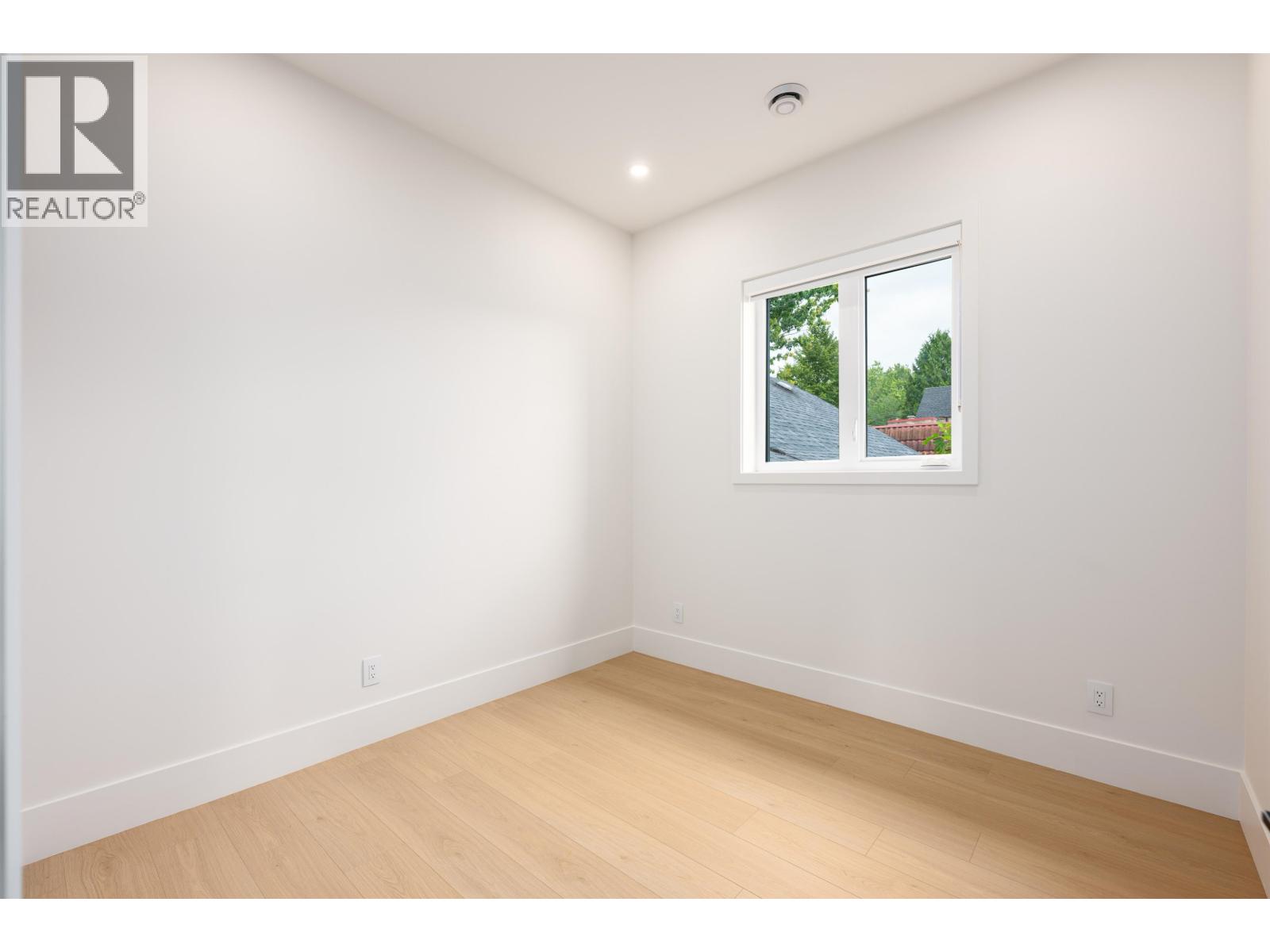 2 3466 Franklin Street, Vancouver, British Columbia  V5K 1Y3 - Photo 22 - R3060355