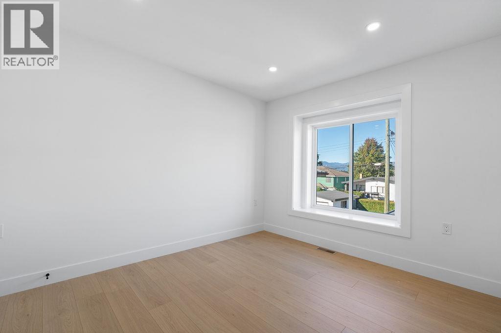 2 2447 E 41st Avenue, Vancouver, British Columbia  V5R 2W2 - Photo 28 - R3060362