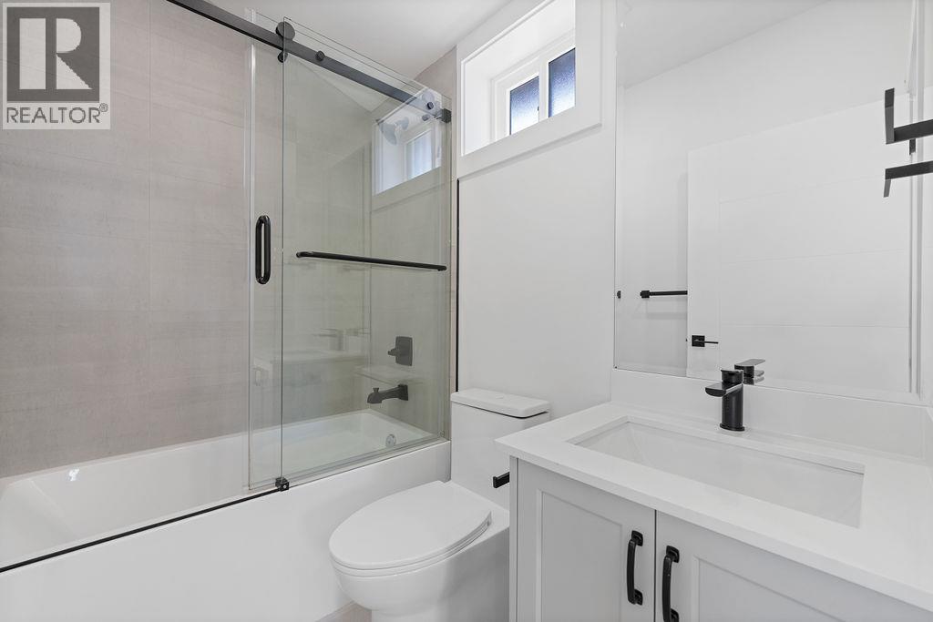2 2447 E 41st Avenue, Vancouver, British Columbia  V5R 2W2 - Photo 33 - R3060362