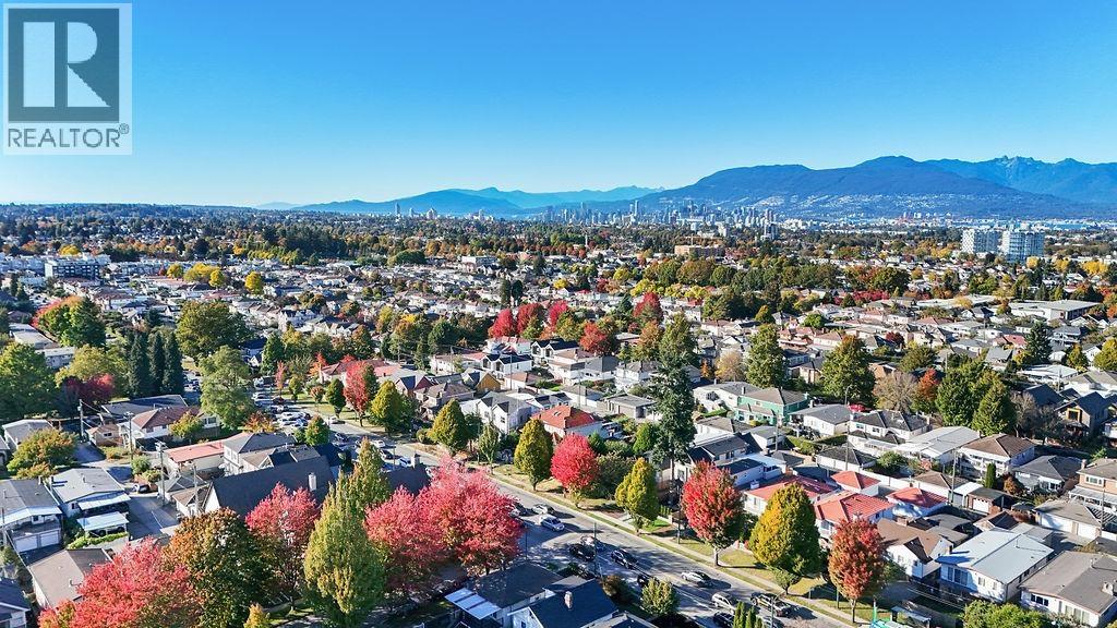 2 2447 E 41st Avenue, Vancouver, British Columbia  V5R 2W2 - Photo 37 - R3060362