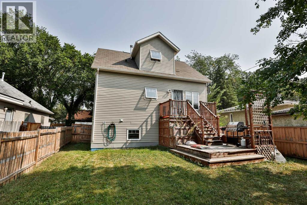 738 18 Street N, Lethbridge, Alberta  T1H 3G8 - Photo 24 - A2254626