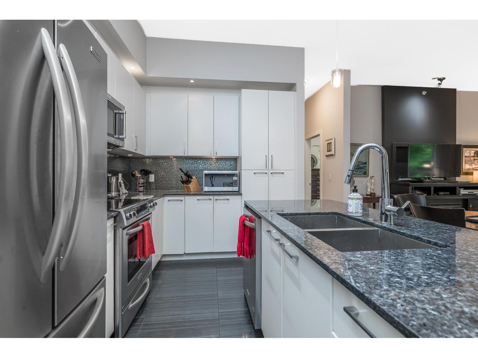 #c410 20211 66th Avenue, Langley, British Columbia  V2Y 0L4 - Photo 13 - R3045303