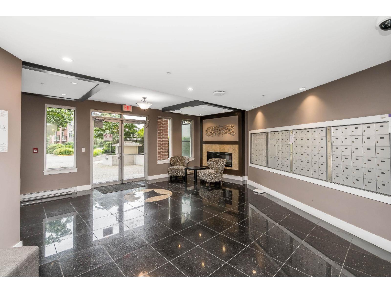 #c410 20211 66th Avenue, Langley, British Columbia  V2Y 0L4 - Photo 9 - R3045303