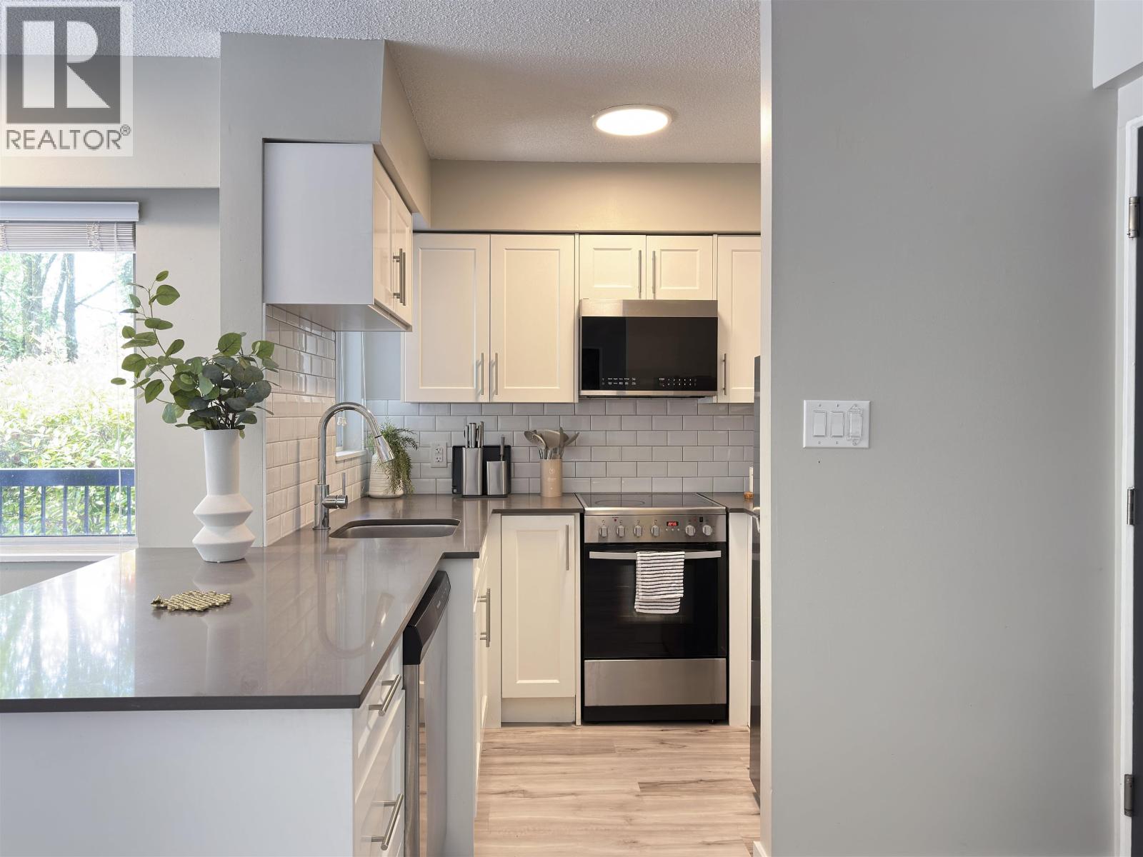 1923 Parker Street, Vancouver, British Columbia  V5L 2L2 - Photo 7 - C8073166