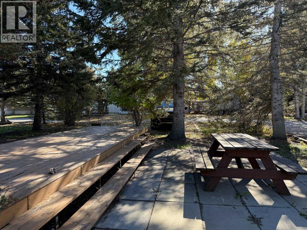 6 Timber Avenue, 5230 27 Highway, Rural Mountain View County, Alberta  T0M 1X0 - Photo 3 - A2220206