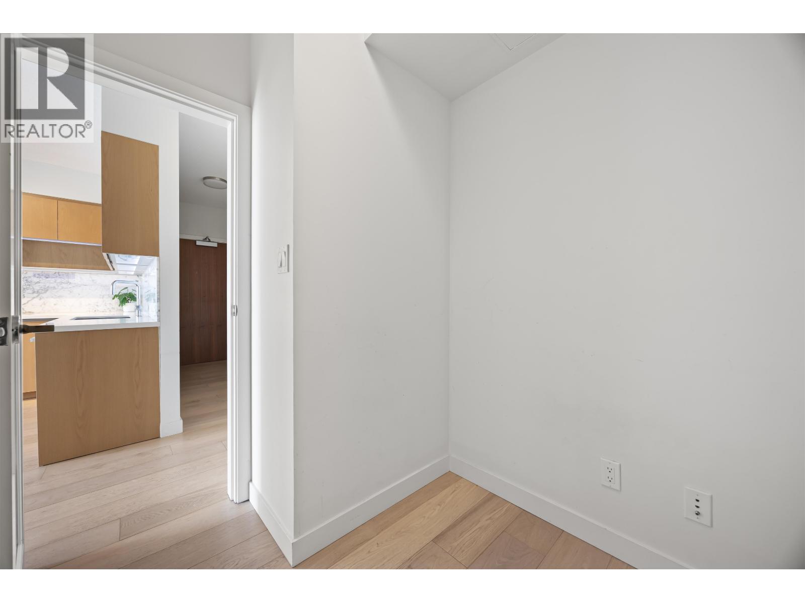 2601 6588 Nelson Avenue, Burnaby, British Columbia  V5H 0E8 - Photo 13 - R3060312