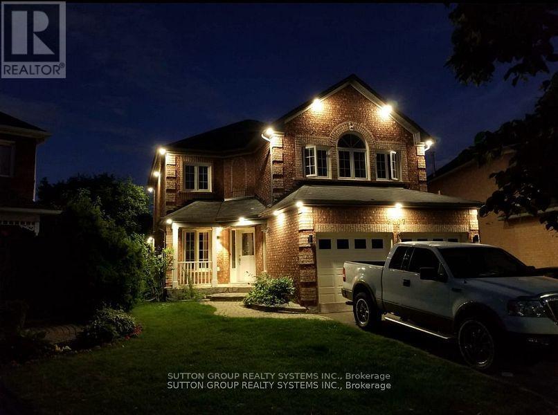 6807 Gracefield Drive W, Mississauga, Ontario  L5N 6T6 - Photo 2 - W12472901