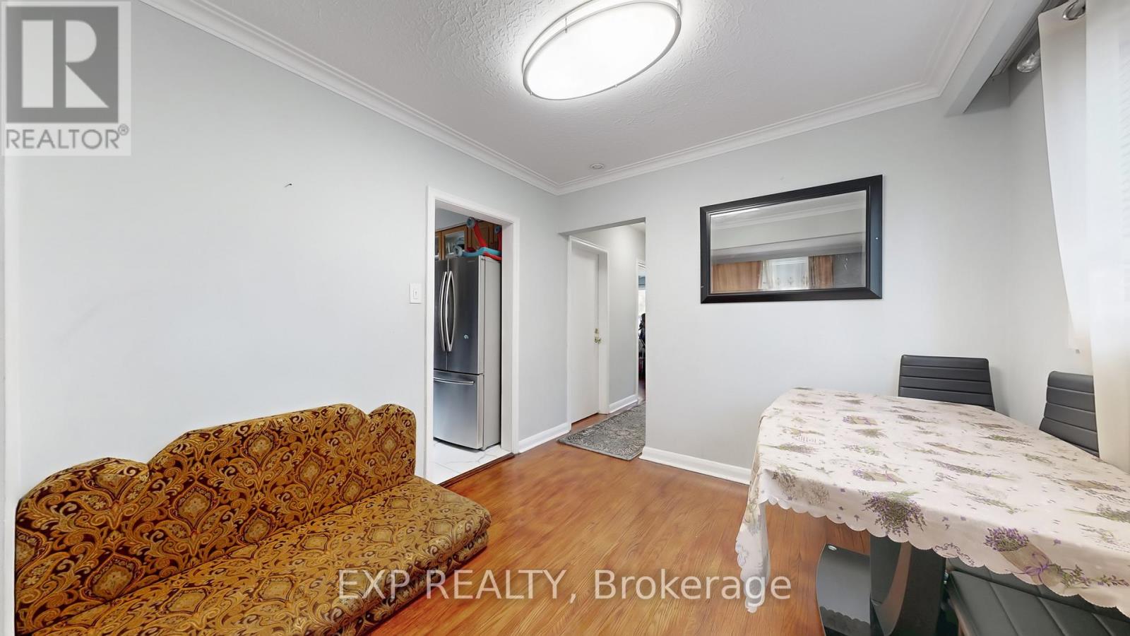 104 Dixon Road N, Toronto, Ontario  M9P 2L6 - Photo 18 - W12472906