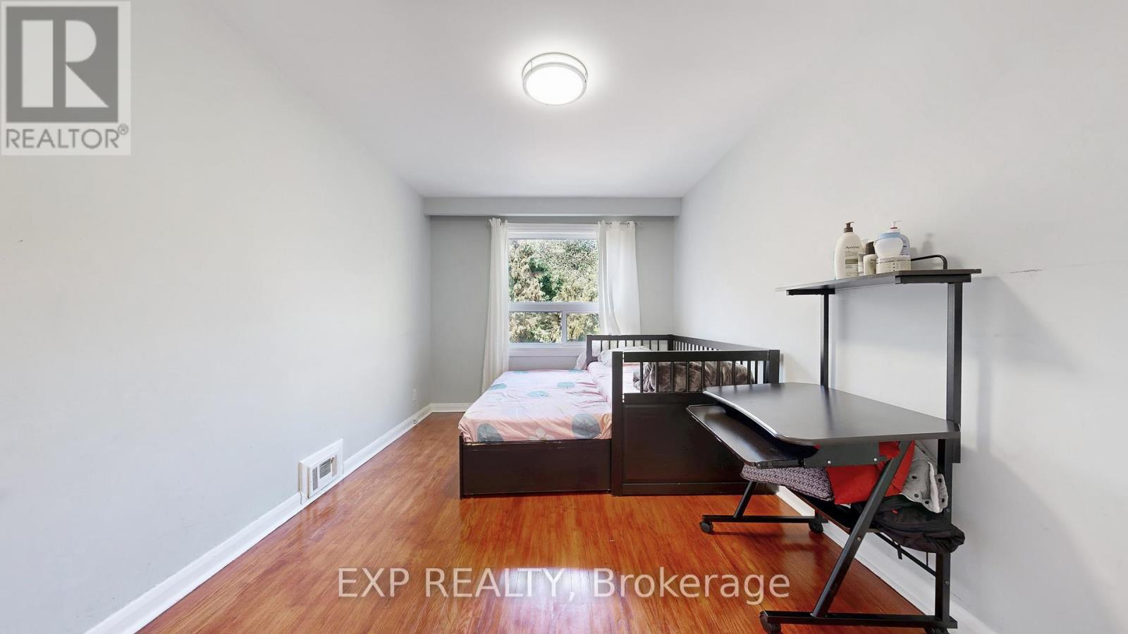 104 Dixon Road N, Toronto, Ontario  M9P 2L6 - Photo 26 - W12472906