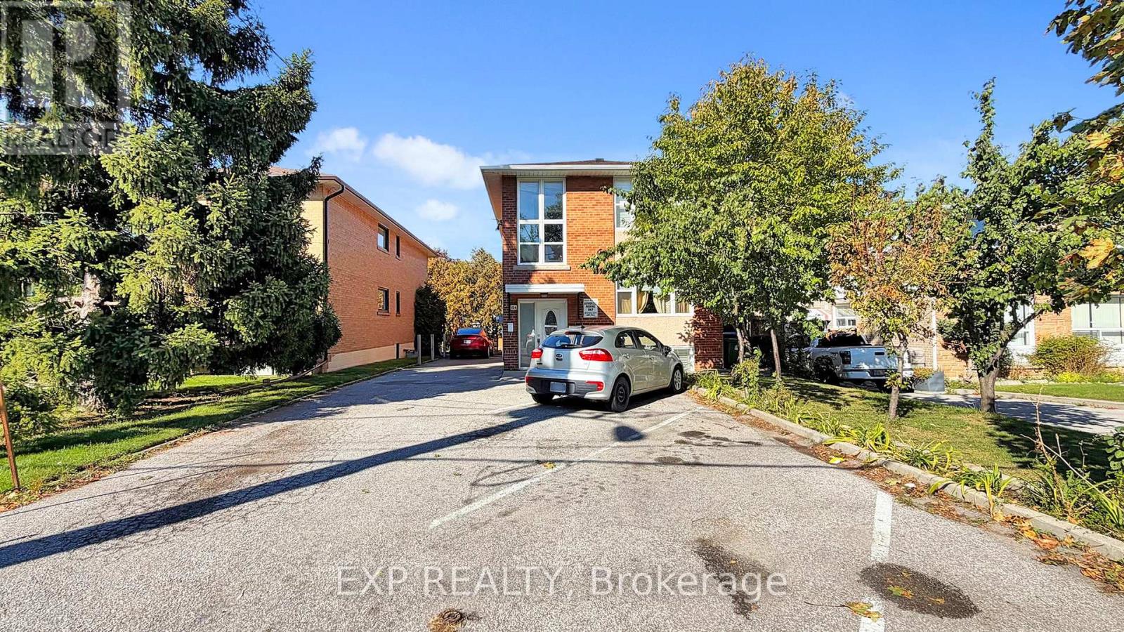 104 Dixon Road N, Toronto, Ontario  M9P 2L6 - Photo 3 - W12472906