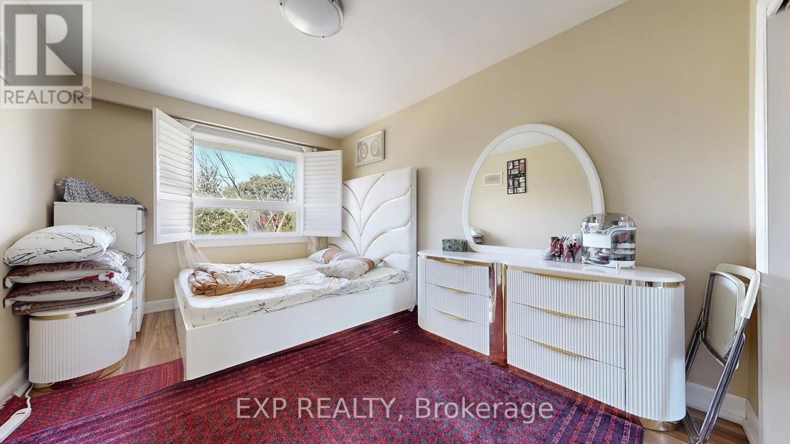 104 Dixon Road N, Toronto, Ontario  M9P 2L6 - Photo 30 - W12472906