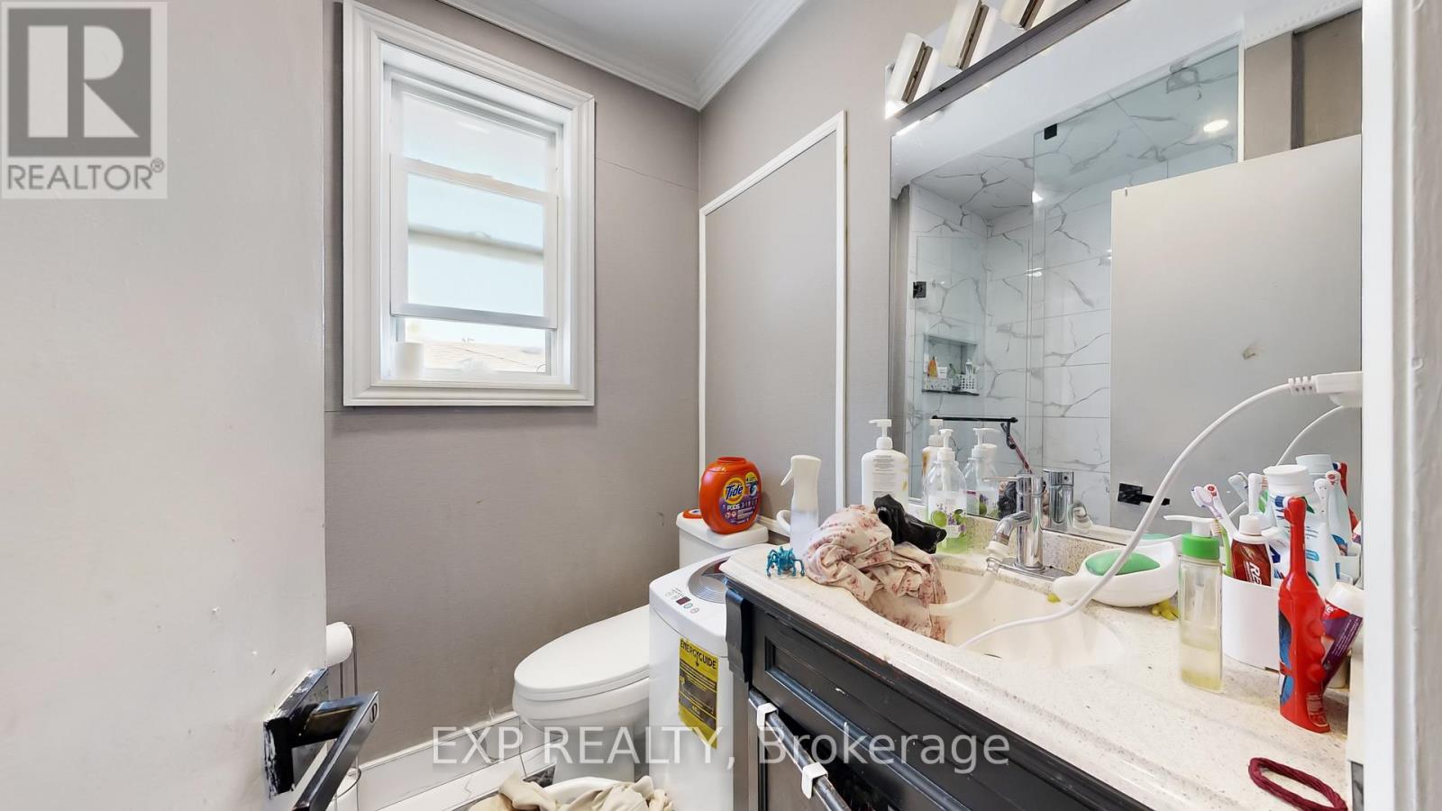 104 Dixon Road N, Toronto, Ontario  M9P 2L6 - Photo 33 - W12472906