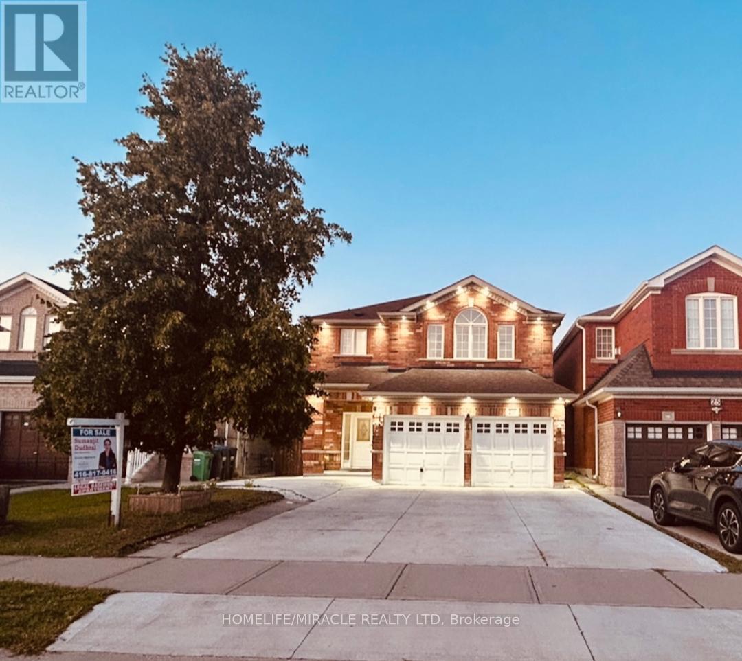 27 Silver Egret Road, Brampton (Fletcher's Meadow), Ontario  L7A 3P6 - Photo 2 - W12472746