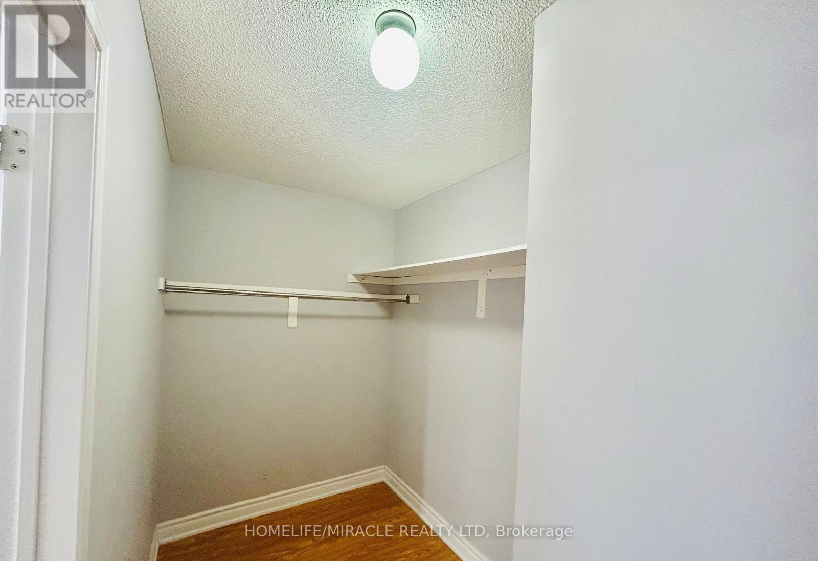 27 Silver Egret Road, Brampton (Fletcher's Meadow), Ontario  L7A 3P6 - Photo 16 - W12472746