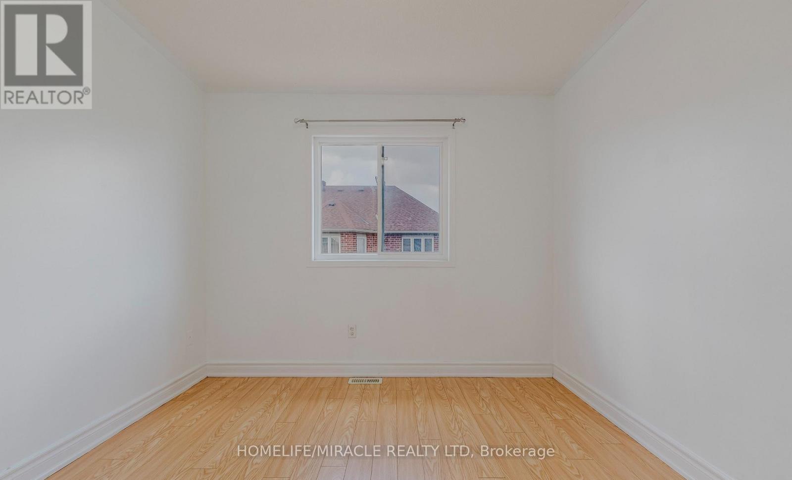27 Silver Egret Road, Brampton (Fletcher's Meadow), Ontario  L7A 3P6 - Photo 20 - W12472746