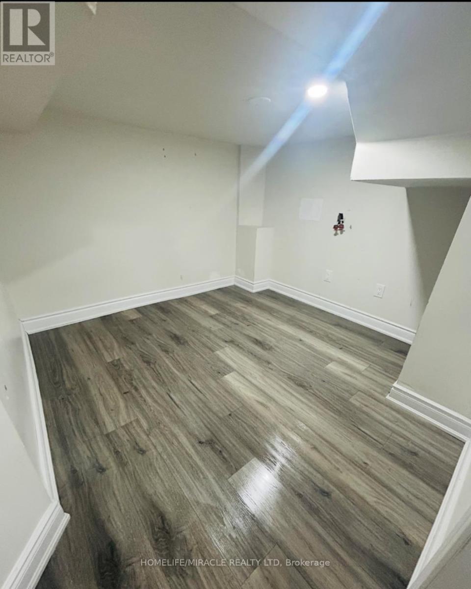 27 Silver Egret Road, Brampton (Fletcher's Meadow), Ontario  L7A 3P6 - Photo 35 - W12472746
