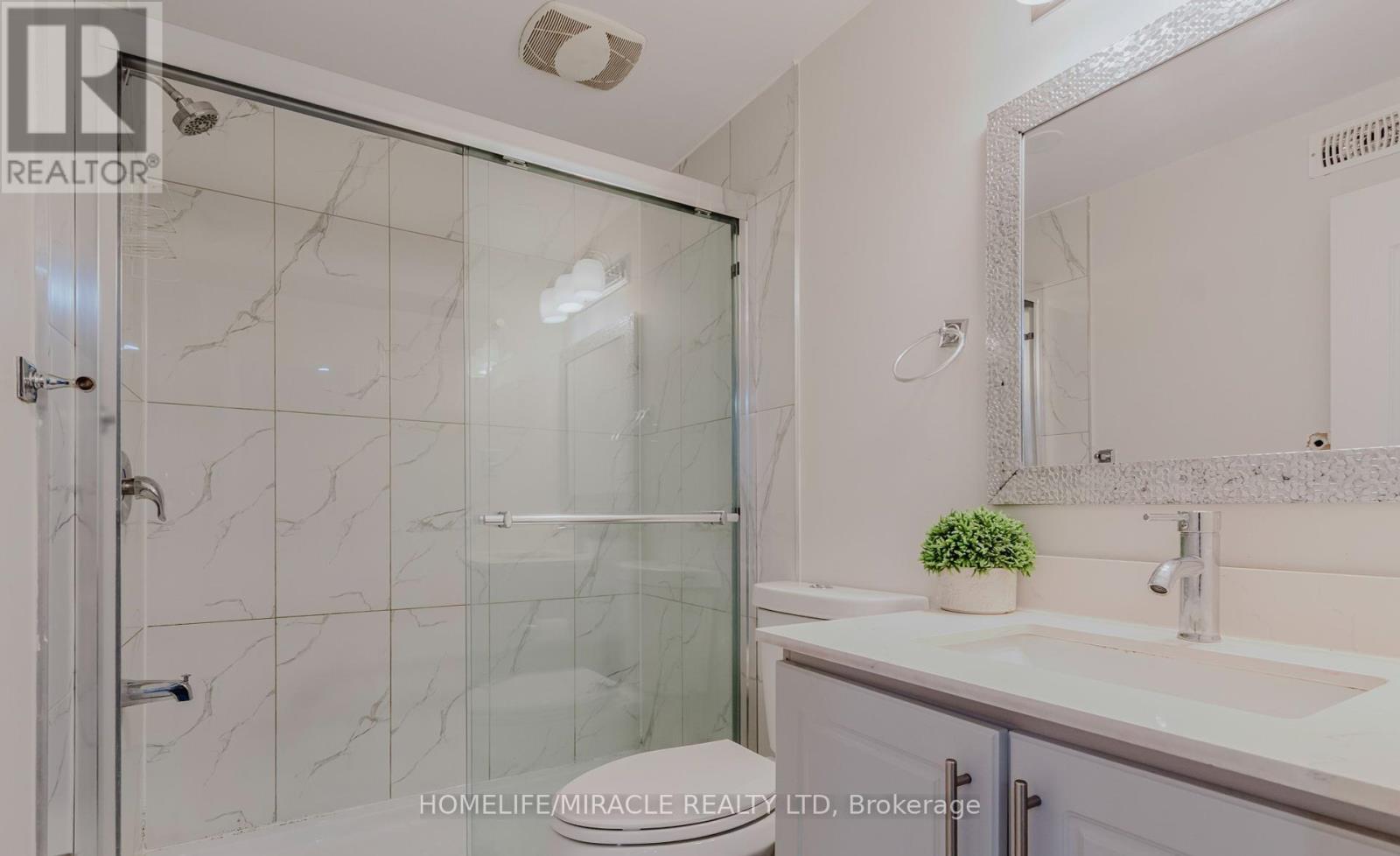27 Silver Egret Road, Brampton (Fletcher's Meadow), Ontario  L7A 3P6 - Photo 37 - W12472746