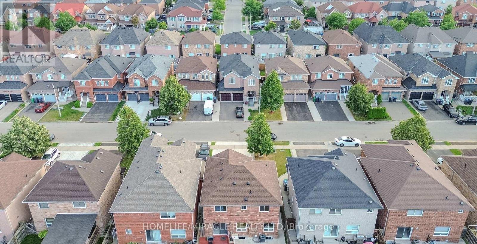 27 Silver Egret Road, Brampton (Fletcher's Meadow), Ontario  L7A 3P6 - Photo 41 - W12472746