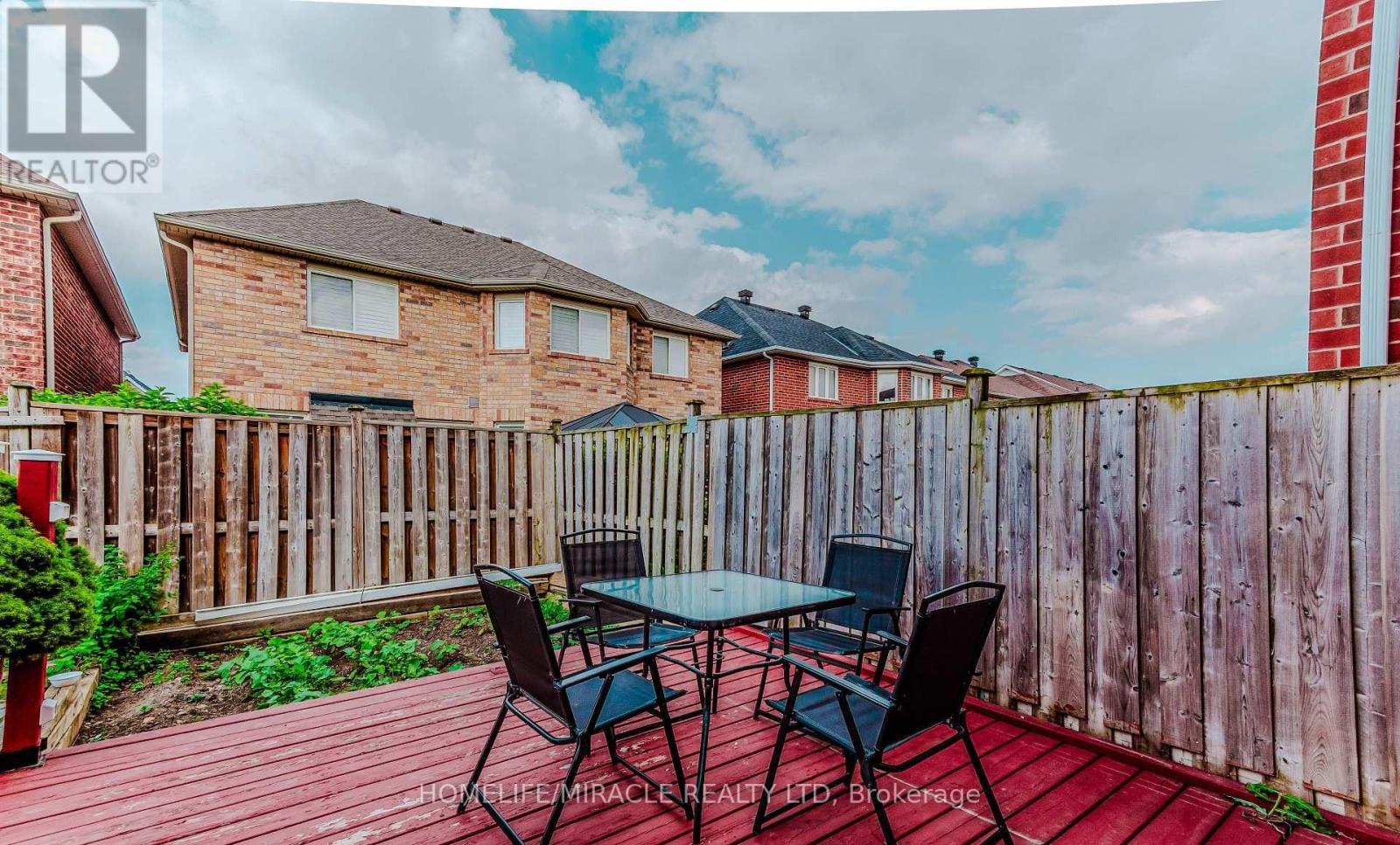 27 Silver Egret Road, Brampton (Fletcher's Meadow), Ontario  L7A 3P6 - Photo 39 - W12472746