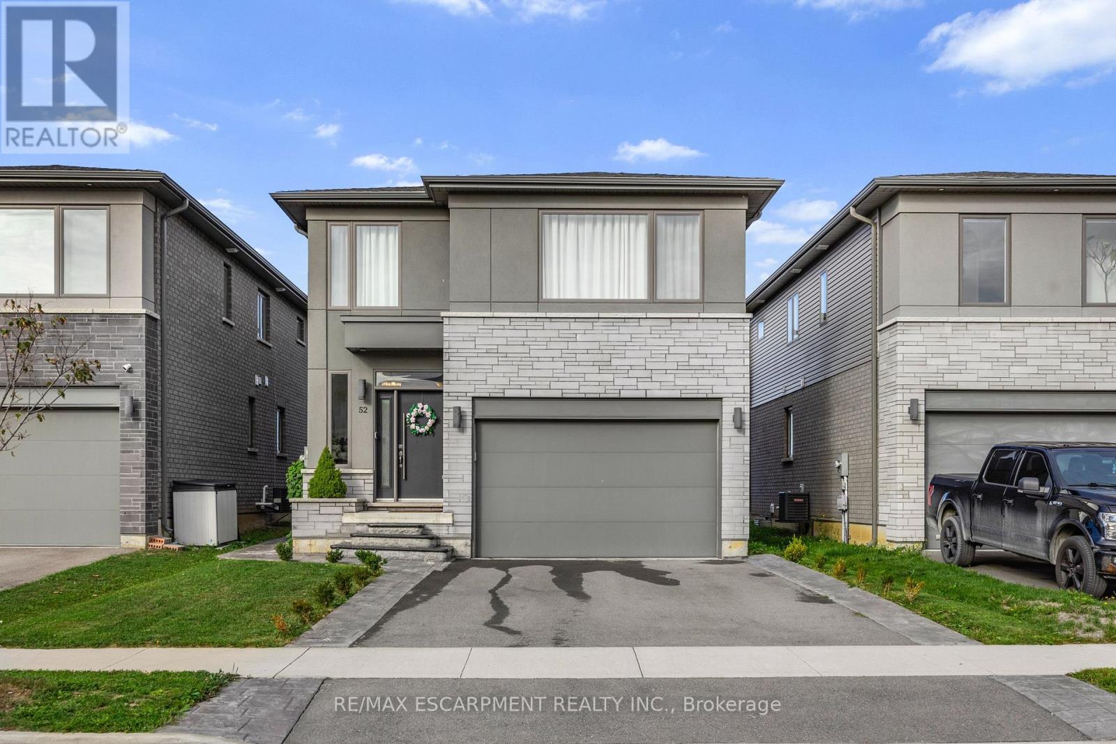 52 Bedrock Drive, Hamilton, Ontario  L8J 0K6 - Photo 2 - X12472905