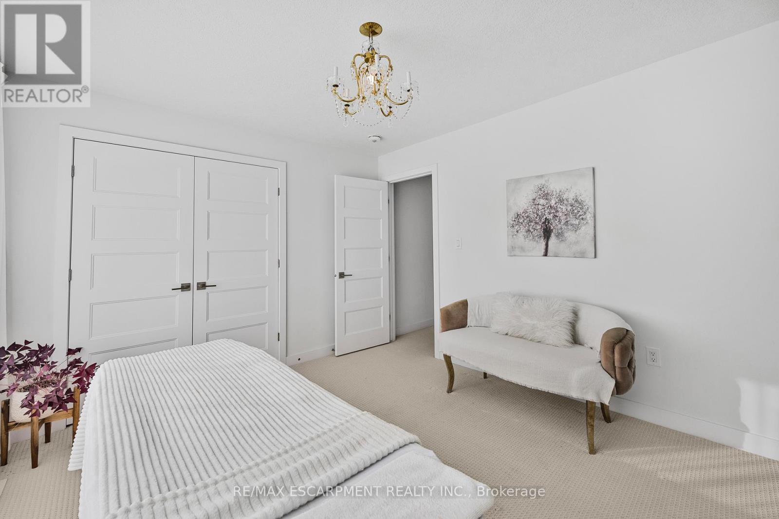 52 Bedrock Drive, Hamilton, Ontario  L8J 0K6 - Photo 33 - X12472905