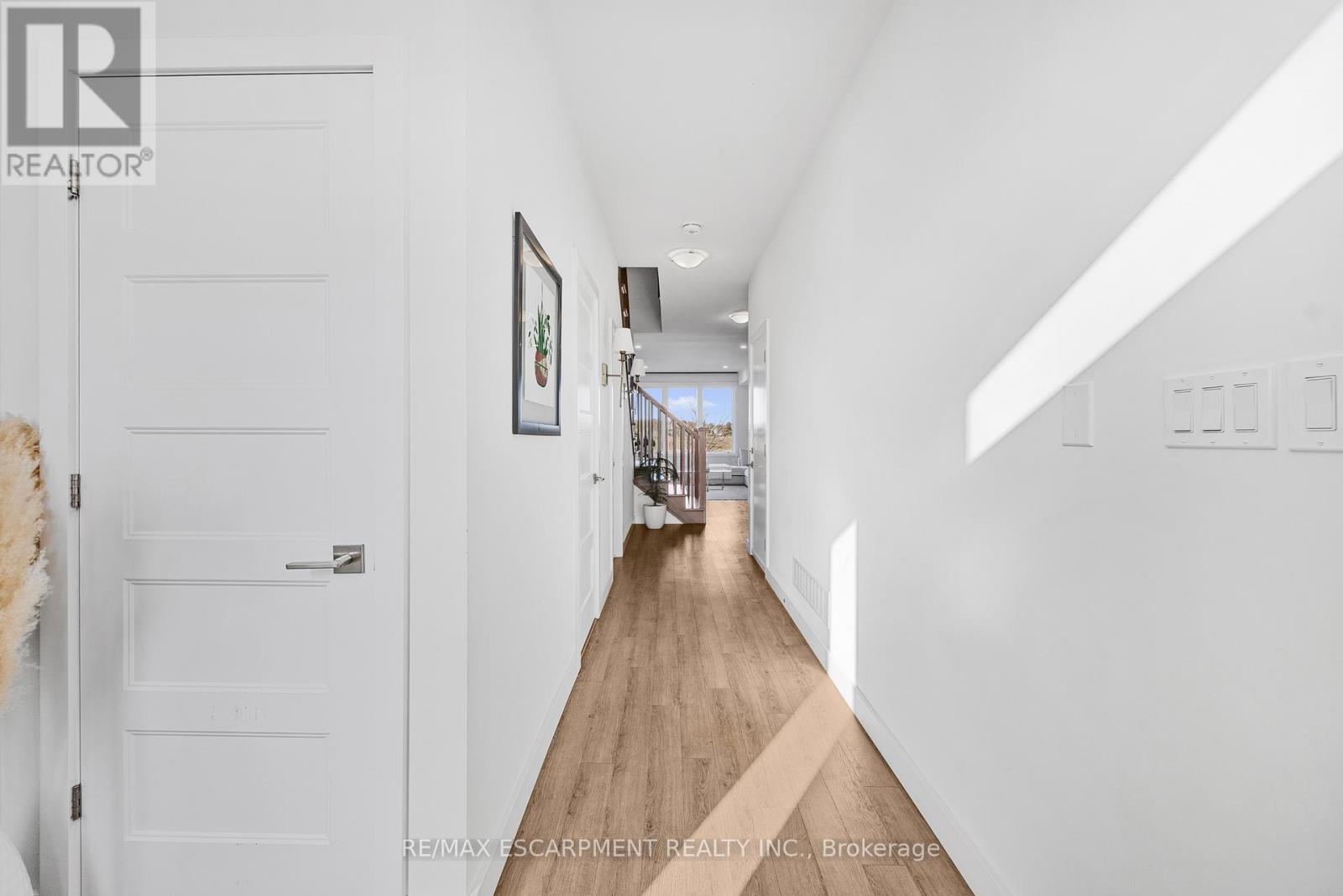 52 Bedrock Drive, Hamilton, Ontario  L8J 0K6 - Photo 6 - X12472905